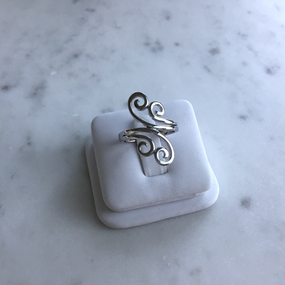 Sterling Silver Swirl Design Ring - Picture 5 of 16